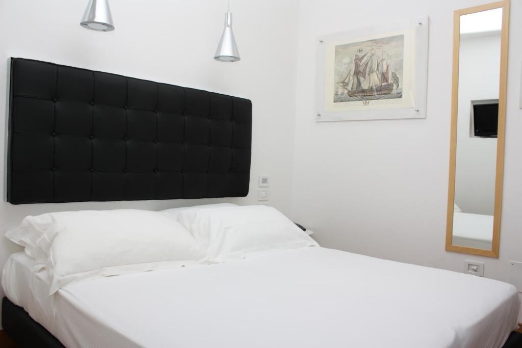 Hotel Del Conte Fondi Zimmer foto