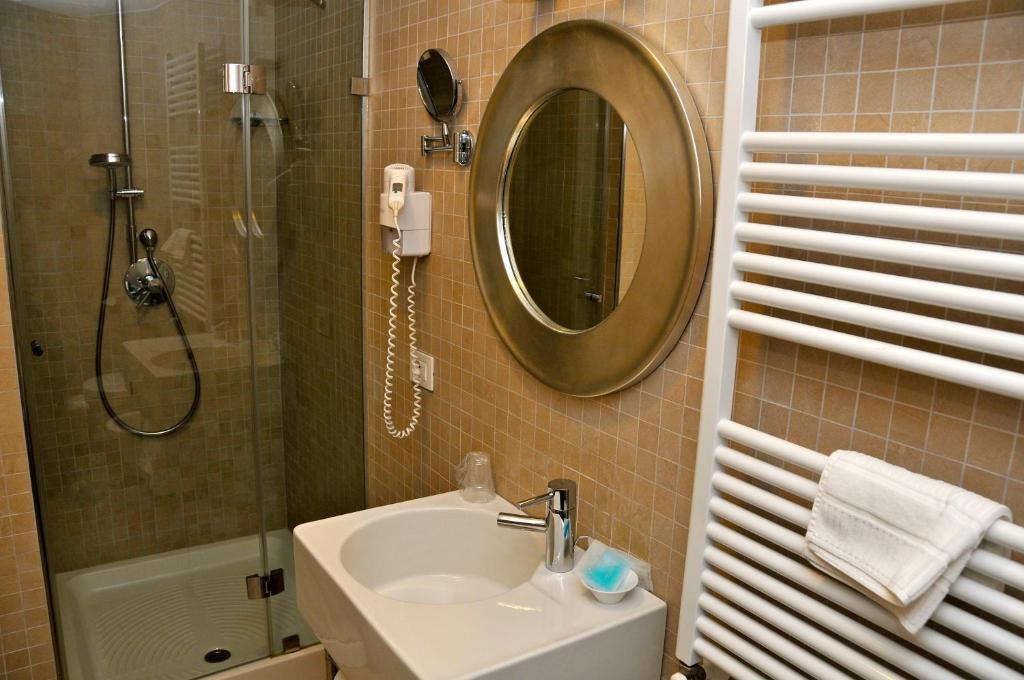 Hotel Del Conte Fondi Zimmer foto