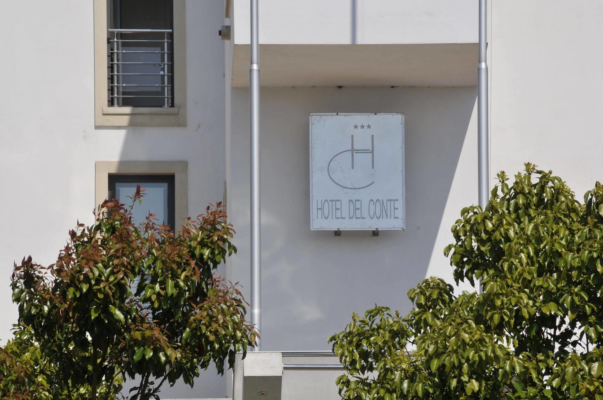 Hotel Del Conte Fondi Exterior foto